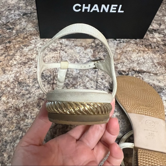 Authentic Chanel Off-White Sandals with Pearls - Picture 14 of 14